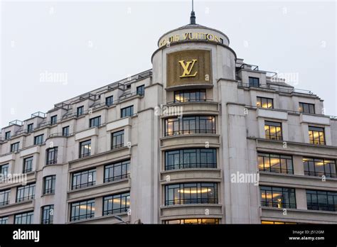 louis vuitton paris champs elysées paris francia|louis vuitton champs elysées telephone.